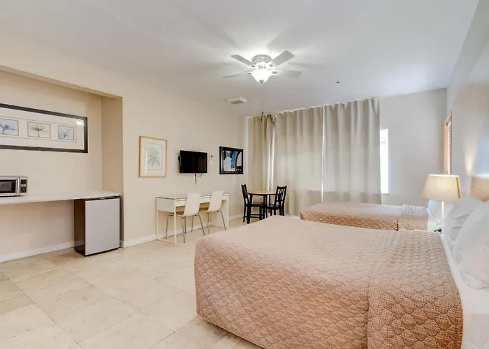 James Hotel